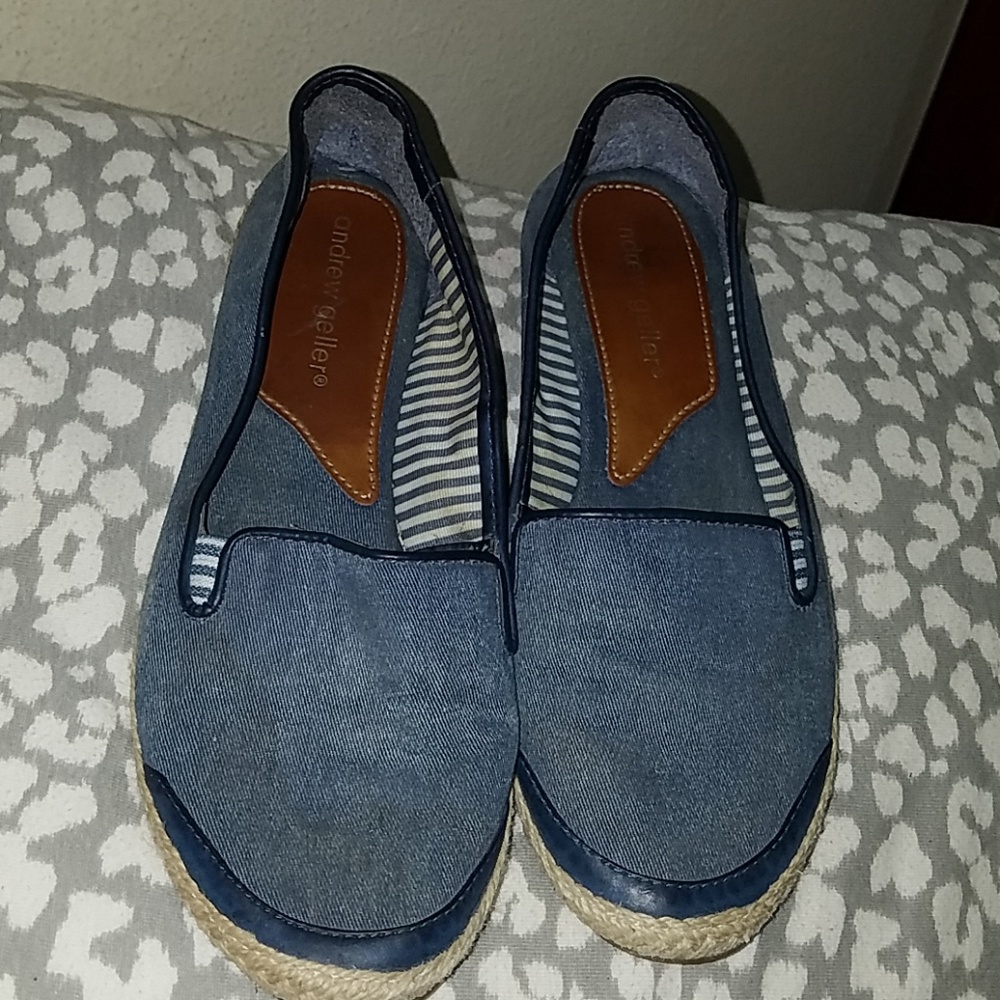Shoes - Picture 2 of 4